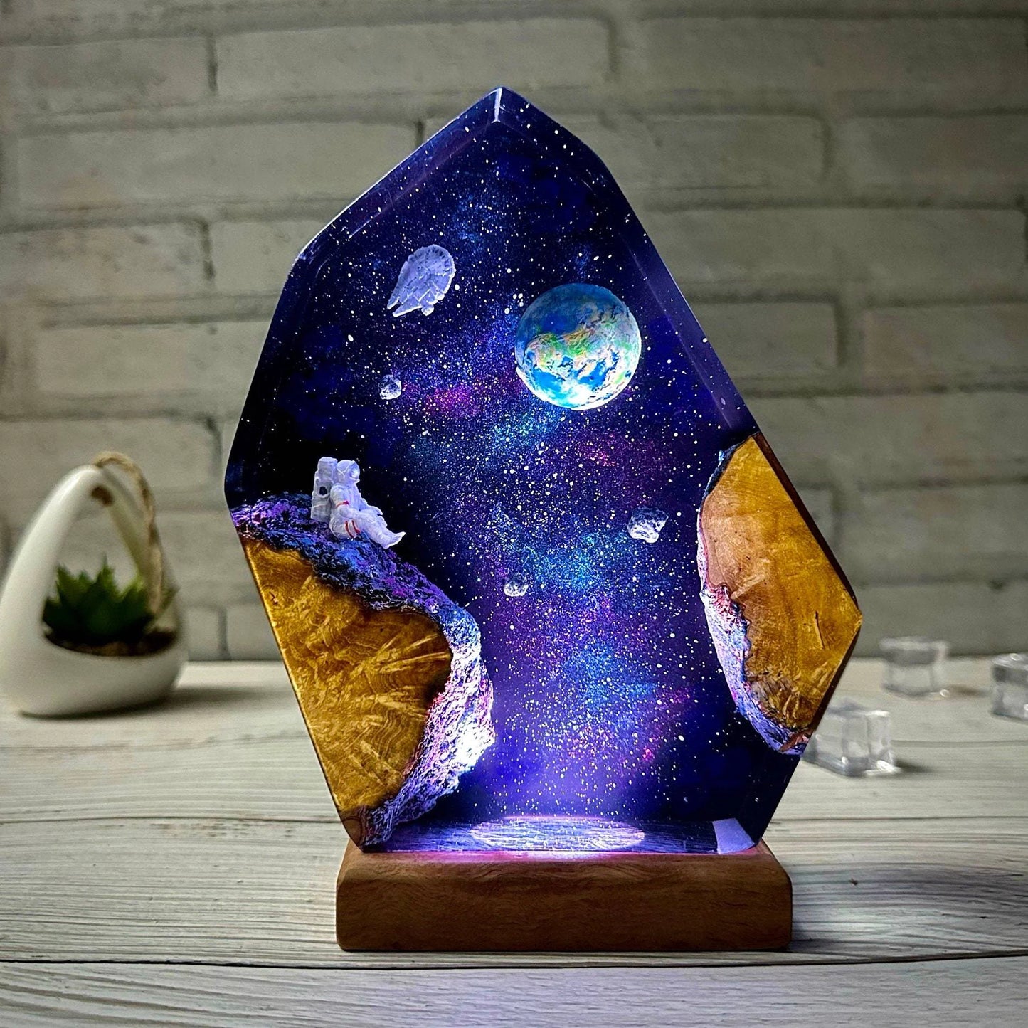 Handmade Resin Ocean Lamp - Epoxy Bedside Light