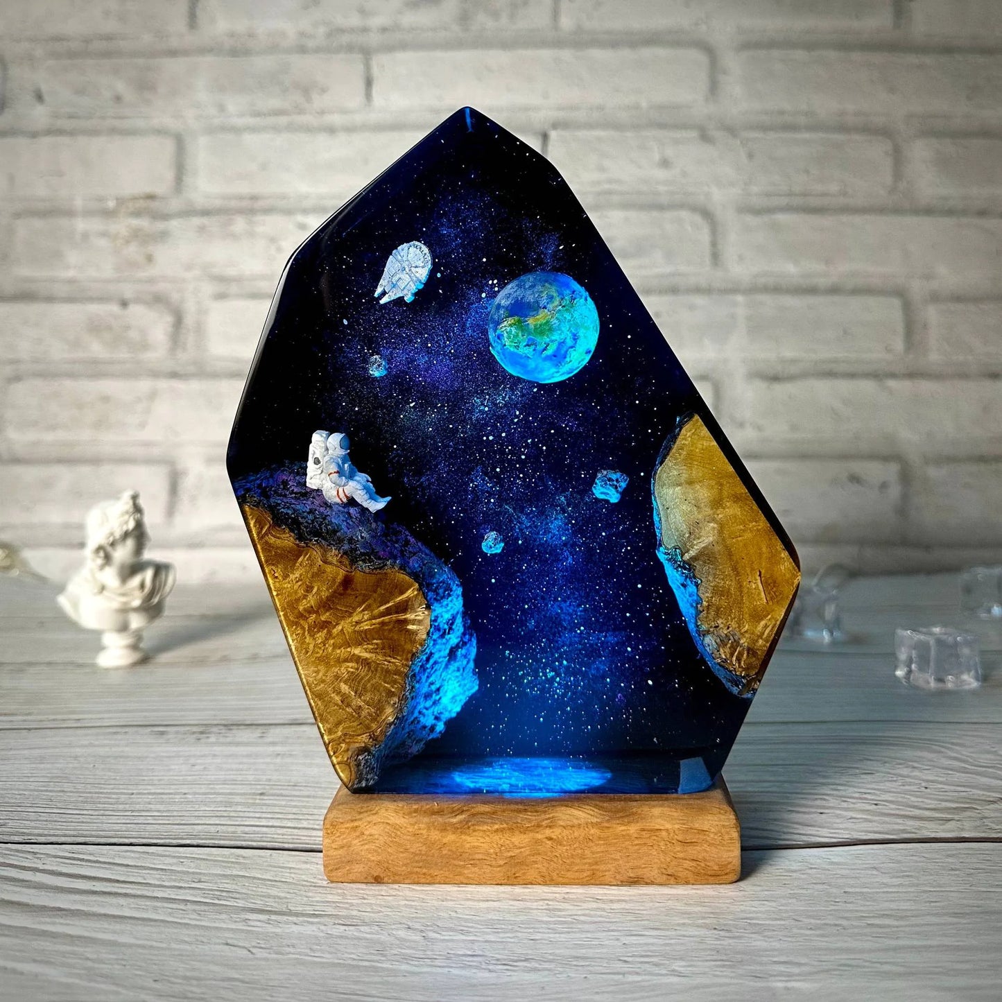 Handmade Resin Ocean Lamp - Epoxy Bedside Light